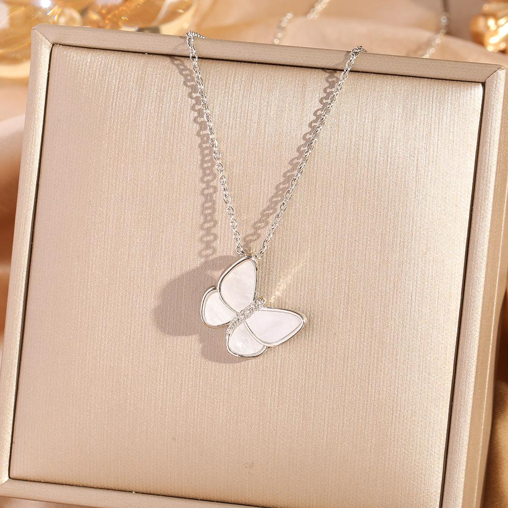 Exquisite Butterfly Collarbone Necklace Mother Of Pearl Titanium Steel Light Luxury Jewelry