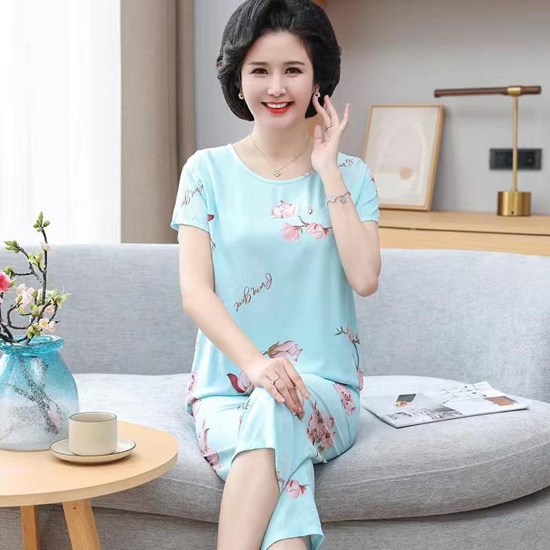 Ice Silk Suit Pajamas Women's Summer Short-sleeved Middle-aged Casual Wear Can Be Worn Outside Mother's Thin Two-piece Set