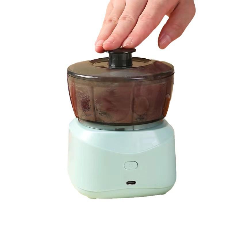 

Electric Meat Grinder & Food Processor: Multi-Functional Household Appliance for Grinding, Chopping, and Blending світло-синій колір