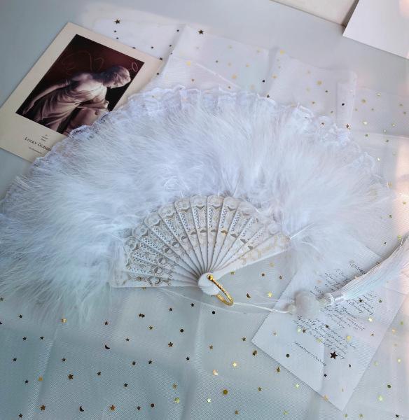 1920s Gatsby-Style Feather Headdress and Gloves: Retro Medieval-Inspired Accessories