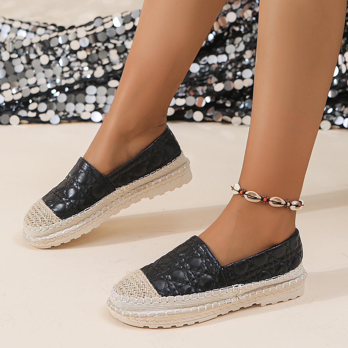 

Женские балетки 2024 Новые легкие повседневные туфли на плоской подошве Модные слипоны Лоферы Женские туфли с принтом Рыбацкие балетки Zapatos De Mujer 40 чёрный