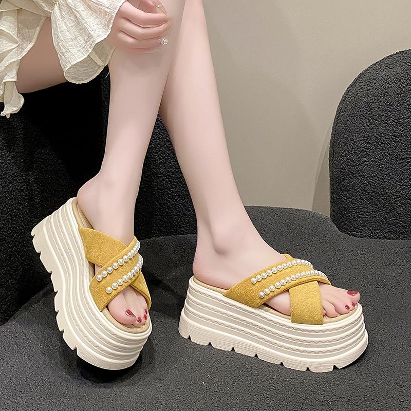 Fashion 8CM Heels Chunky Slippers For Women Open Toe High Platform Leather Sandals Woman New Summer Thick Bottom Beach Bling Flip Flops