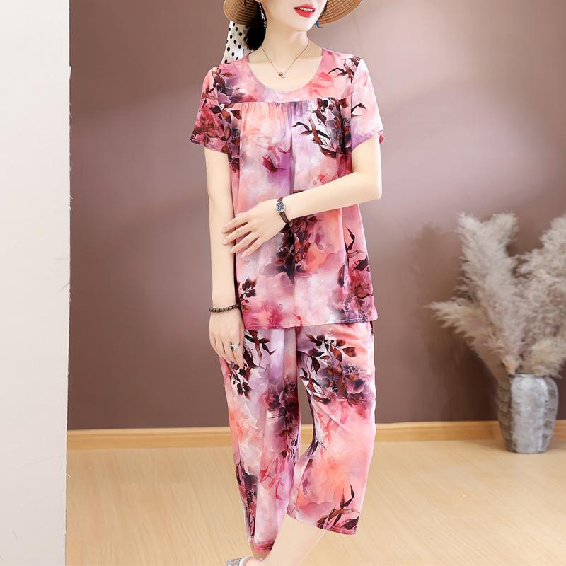 Women's Plus Size Floral Print 2-Piece Set, Casual Short Sleeve Top & Capri Pants (XL-7XL)