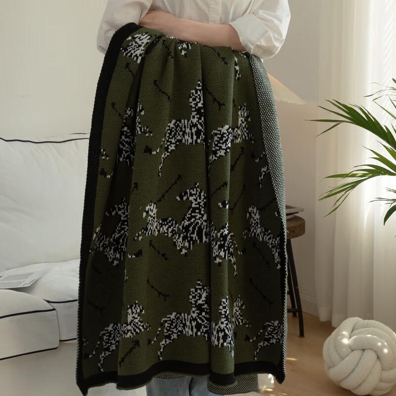 OEING Retro Knitted Zebra Throw Blanket