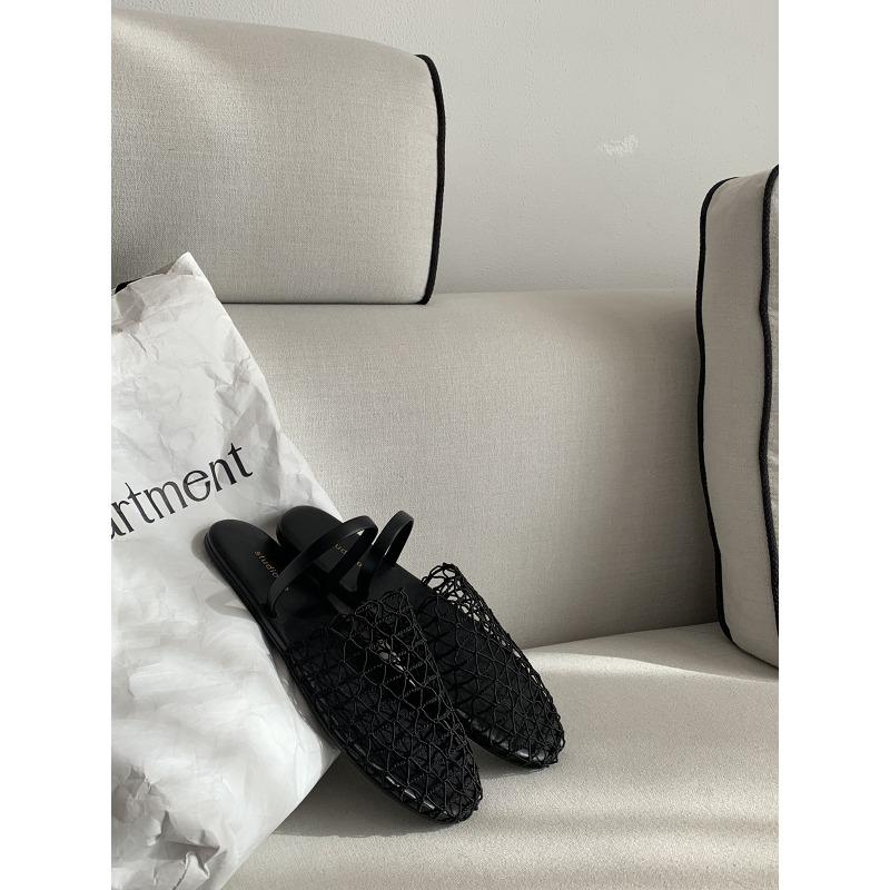 ~ Summer hollow niche design outer wear one-word with bag head flat bottom cool slippers women