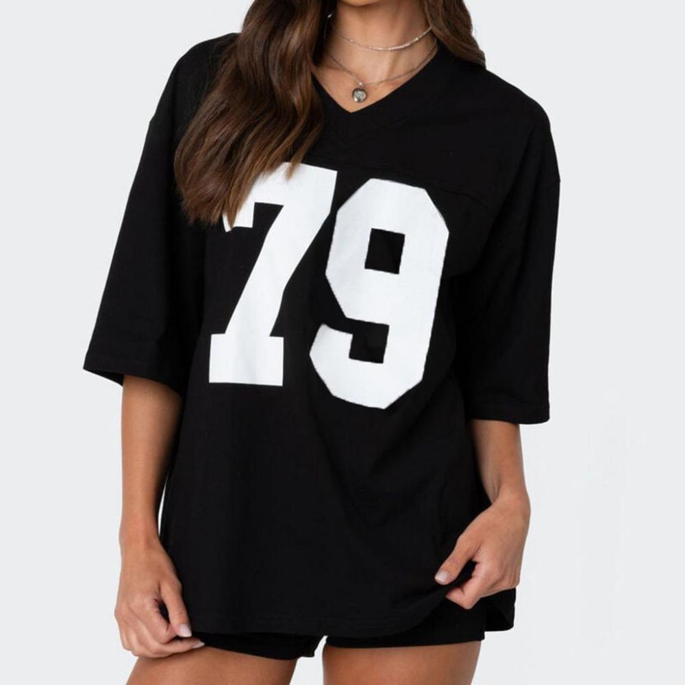 Women's Retro Loose Fit Basic T-Shirt with Digital Print V-Neck Short Sleeve Sports Top