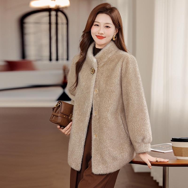 Mid-Length Fur-Lined Winter Coat for Women 50+ – Warm Mink Velvet Jacket