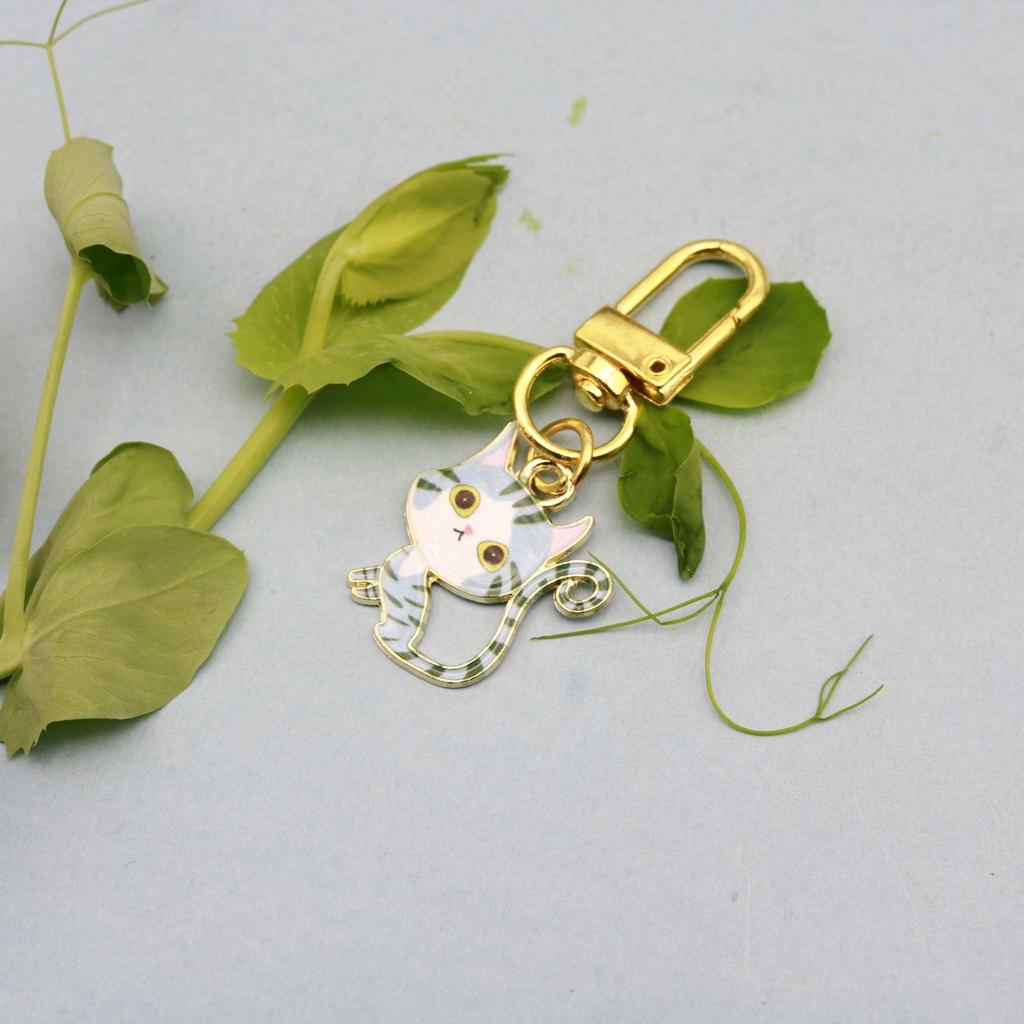 Adorable Alloy Little Cat Keychain Charm for AirPods and Mini Bags