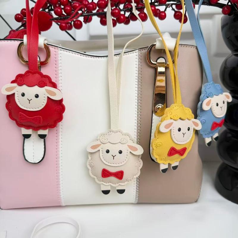 Cute Sheep PU Leather Keychain Cartoon Lamb Decorative Bag Charm Pendant Water Resistant Thanksgiving Gift for Friends