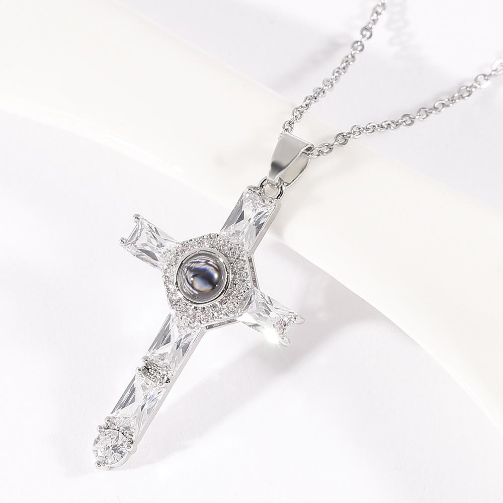Collier à Projection Croisée pour Femmes Filles Cadeau Noël Fête des Mères Bijoux Accessoires
