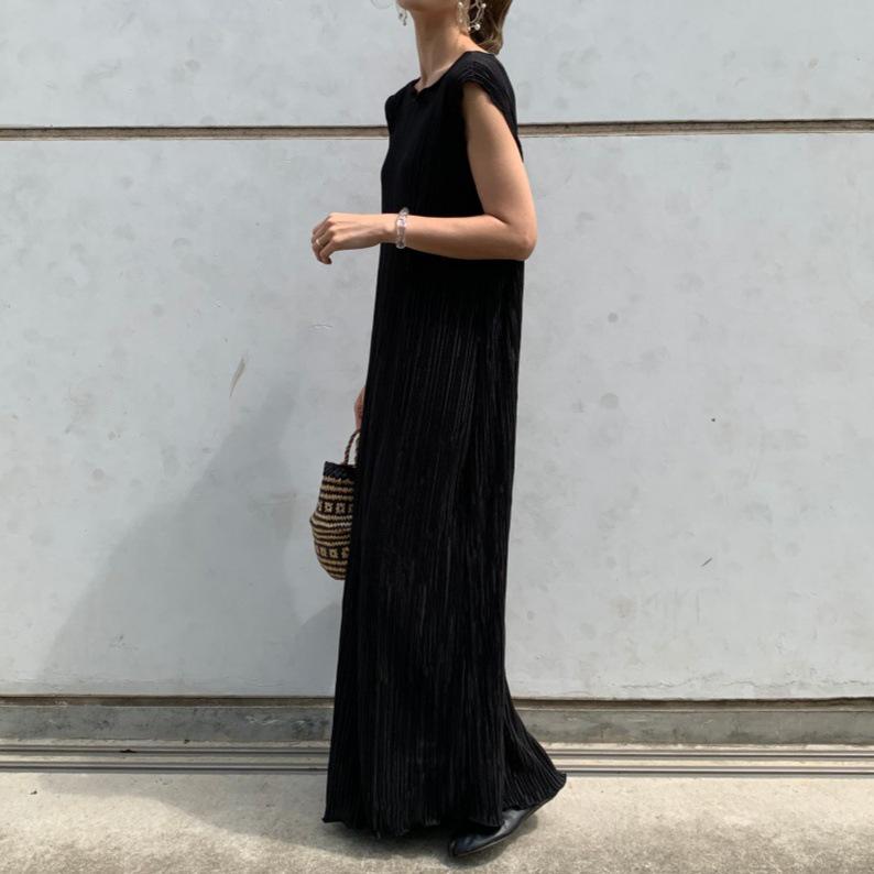 2026 Sommer Damen Japanischer Stil Faltenärmelloses Kleid - Lockerer Schnitt, Vielseitig, Elegant