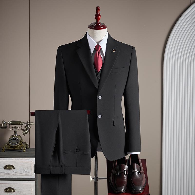Men's Anti-Wrinkle Slim Fit Business Suit: High-End Formal Wear for Weddings and Engagements.