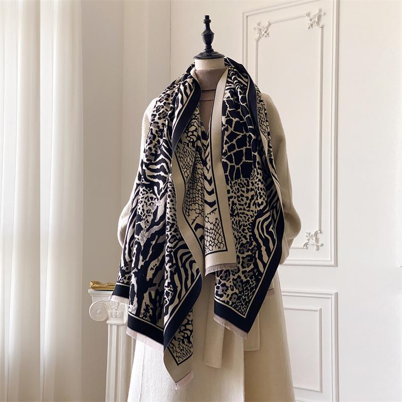Winter Cashmere Scarf for Women Luxury Warm Shawl Leopard Print Windproof Cape Pashmina Handerchief Designer Female Scarf
