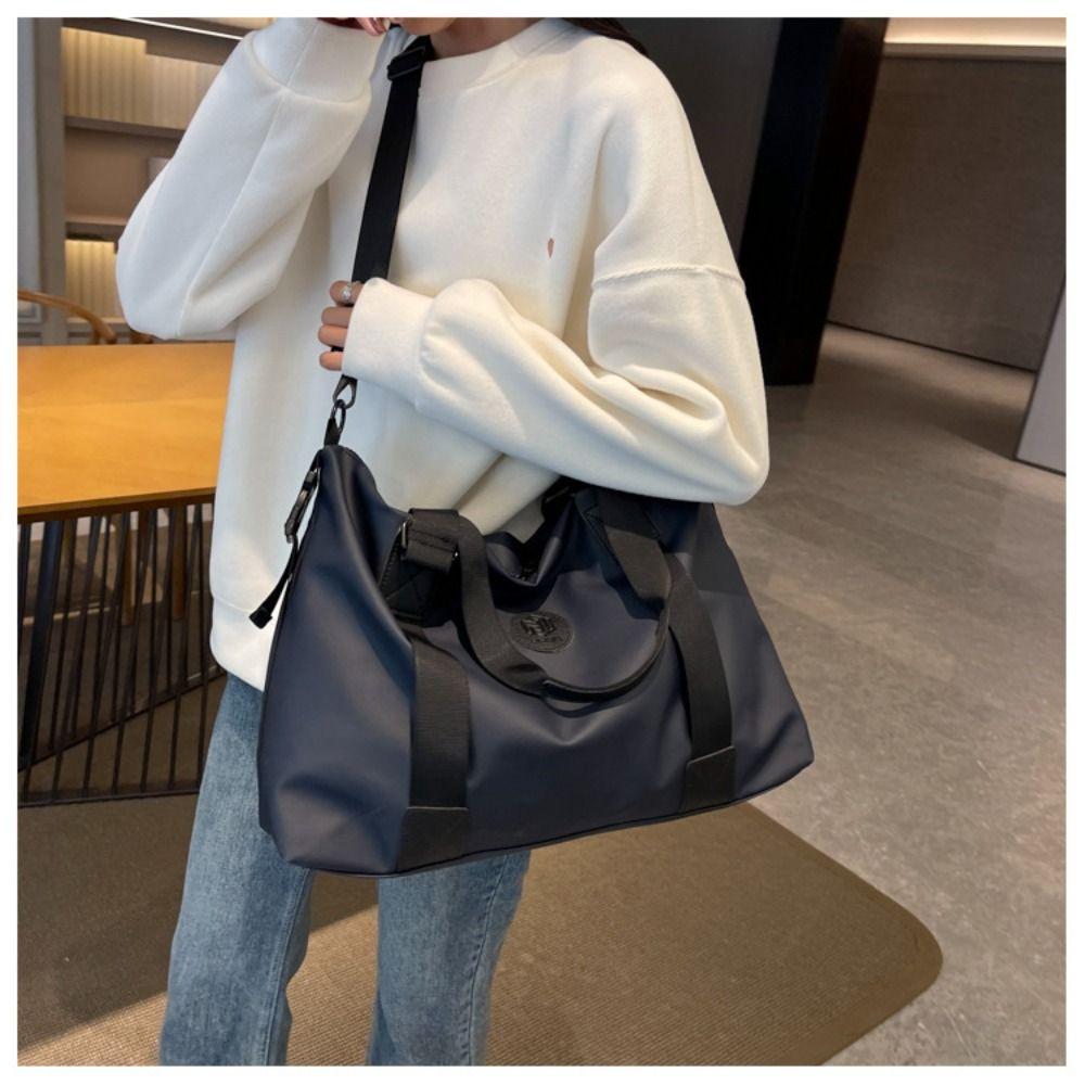 Fashionable Large-capacity Sports Fitness Bag Lightweight Luggage Bag Travel Handbag Duffel Bag Waterproof Gym Bag Men Women