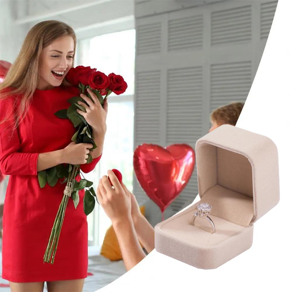 1pc High Quality Square Wedding Velvet Earrings Ring Box Amazing Engagement Party Earring Jewelry Display Gift Case