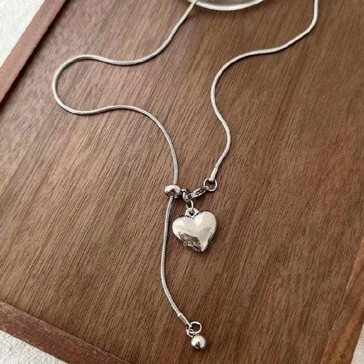 Exaggerated Heart Pendant Necklace Heart Necklace Stainless Steel Texture Fashion and Trendy Jewelry Suitable for Women