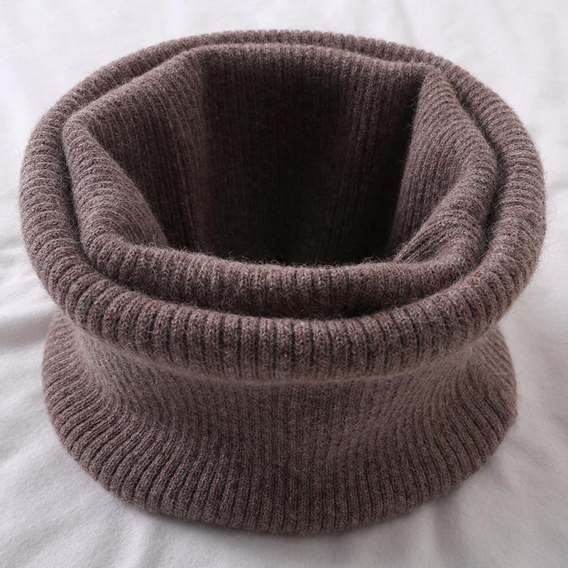 Unisex Winter Cashmere Snood: Windproof Scarf, Neck Warmer, and Mock Turtleneck for Cycling and Cold Weather Protection.