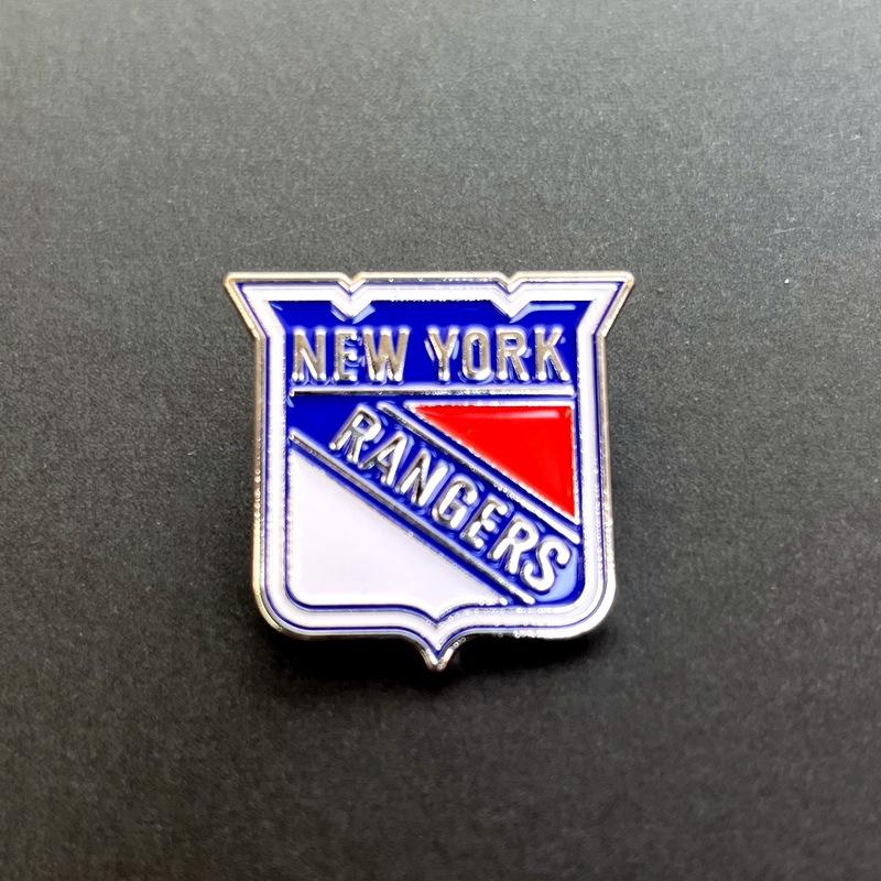 Creative Alloy Lapel Pin Fashion Brooch Collar Pin Badge for Clothing Accessories with Durable Metal Construction and Secure Clasp Design