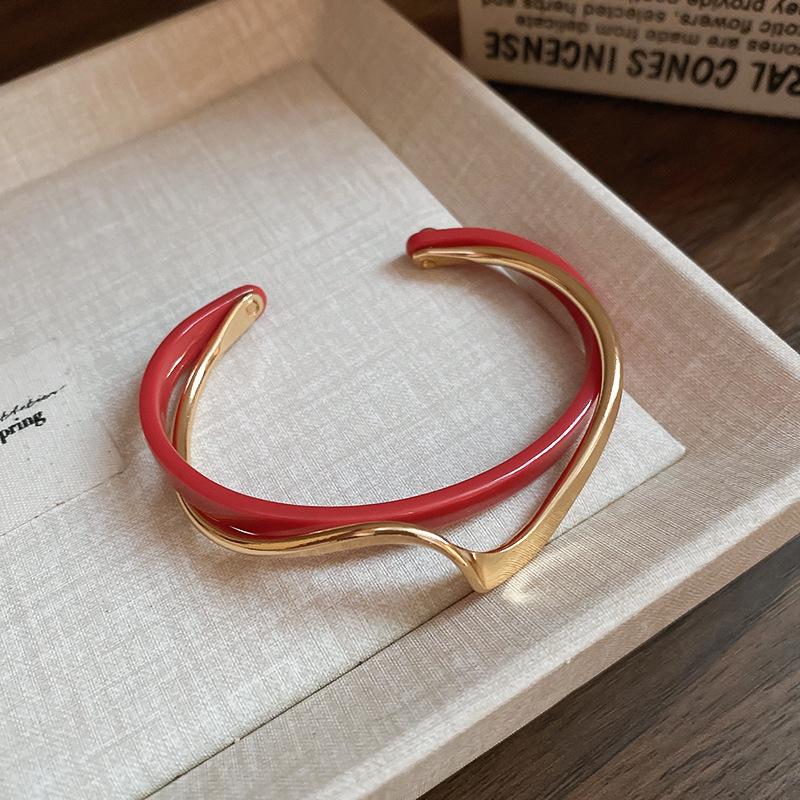 Gold-Plated Geometric Open Bangle – Korean-Style, Luxury Retro Bracelet with Unique Design for Women