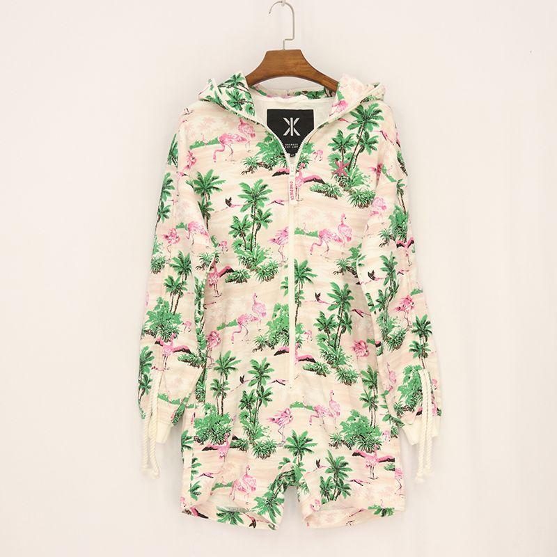 

Официальный сайт OnePiece продает парные худи с длинным рукавом, шнурками по бокам, цельные шорты, праздничный стиль DD Pink Crane S