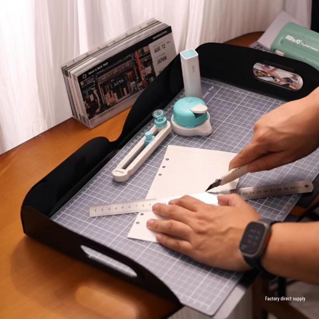 Folding Hand-Cut Cutting Board Mat: A3/A4 Foldable Stationery Work Mat