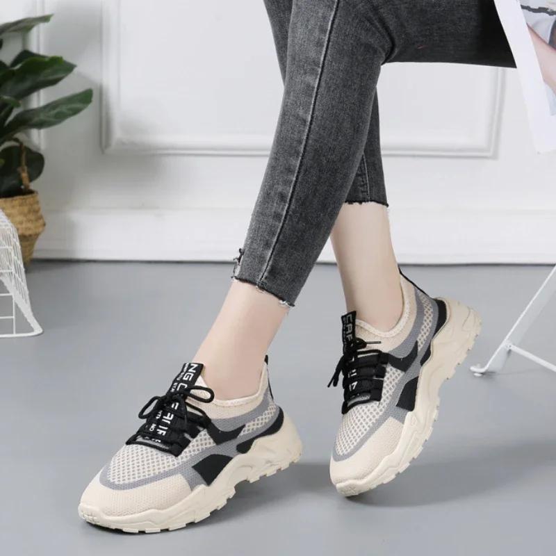 Women's Sports Shoes 2024 Spring and Autumn New Mesh Breathable Running Shoes Soft Sole Lightweight Casual Sports Shoes