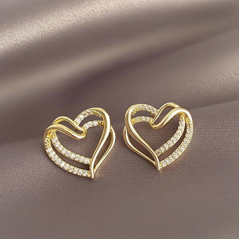 Sweet Heart Hollow Design Stud Earrings Romantic Graceful Bridal Wedding Jewelry Women’s Luxury Gold Color Accessories