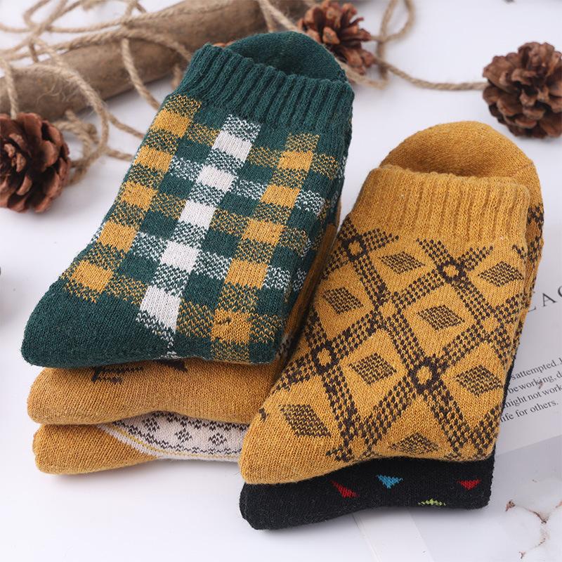5 Pairs Autumn And Winter Thickened Diamond Curry Mid-Calf Socks Warm Women's Socks Stacked Socks Wholesale Wool Socks Diamond Retro Terry Socks