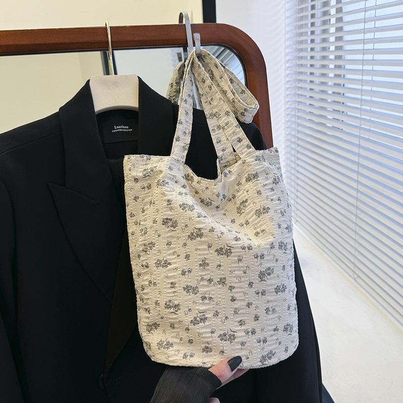 Niche Design Tote Bag Small Fresh Casual Large Capacity Shoulder Bag Cloth Bag Summer New Canvas Underarm Bag