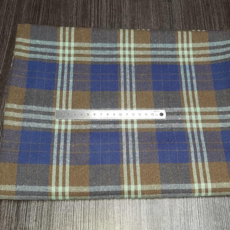 Spot Color-Woven Plaid Jacquard Fabric for Children's Autumn/Winter Brushed Polyester-Cotton Shirts