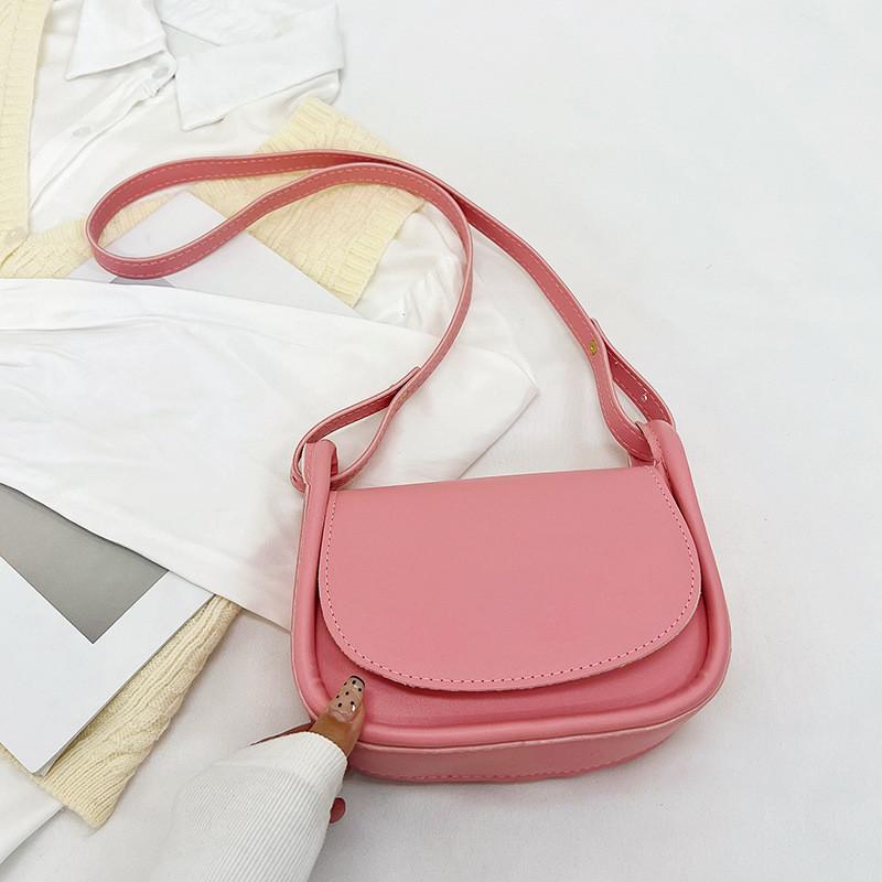 Fashionable Medium Saddle Crossbody Bag For Women In Colorful Pu Leather Style