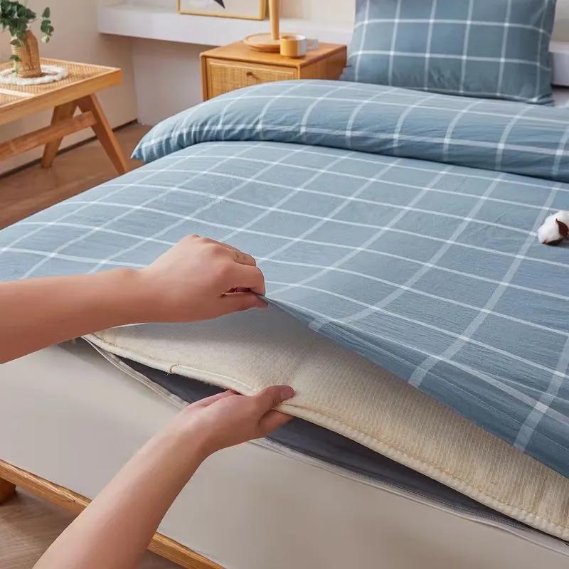 All-Season Detachable Polyester Duvet