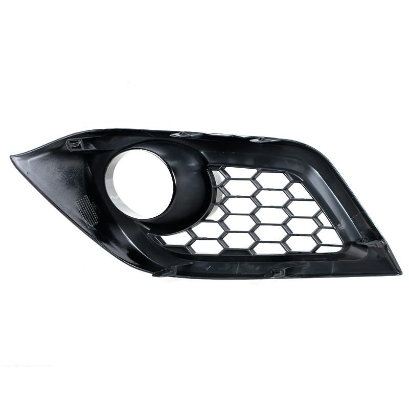 Left Front Bumper fog light Hole Cover For Toyota COROLLA IM 2016-2018