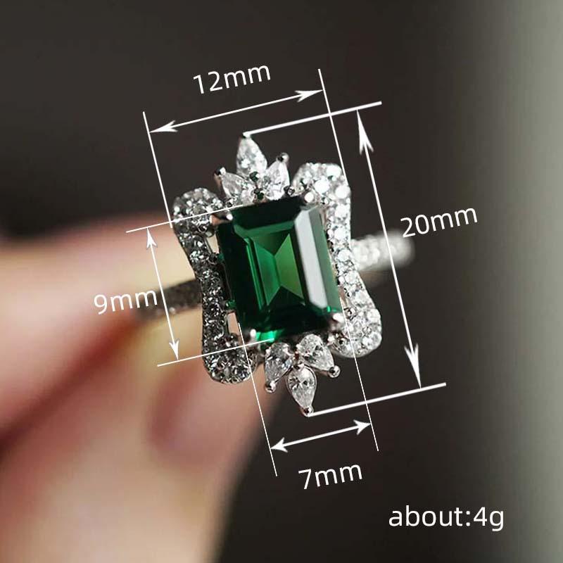 Emerald Square Princess Ring, Stylish Engagement Ring, Crown Floral Jewelry
