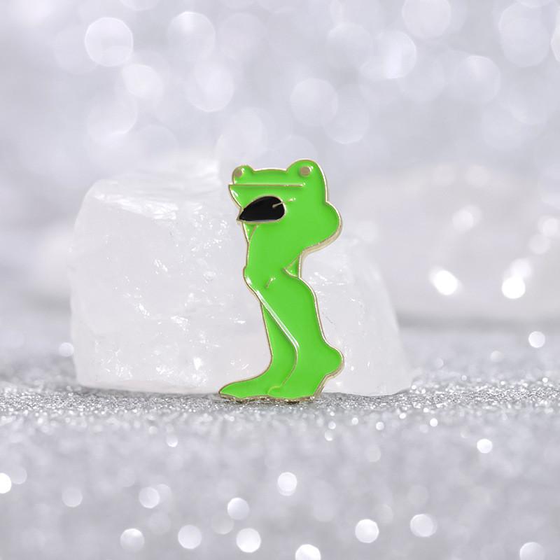Long Trendy Colorful Legged Frog Pin Brooch Ideal For Anime Fans Collectors And