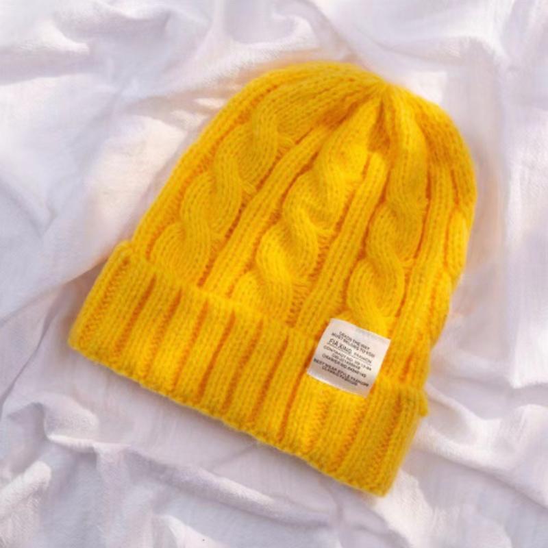 Women's Stretchy Beanie Hat Winter Skull Cap Soft Casual Headwear, Versatile Fashion, Comfortable Warm Hat