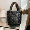 2025 Autumn and Winter Down Large-capacity New Fashion Shoulder Bag Design Casual Commuter Tote Bag Handbag