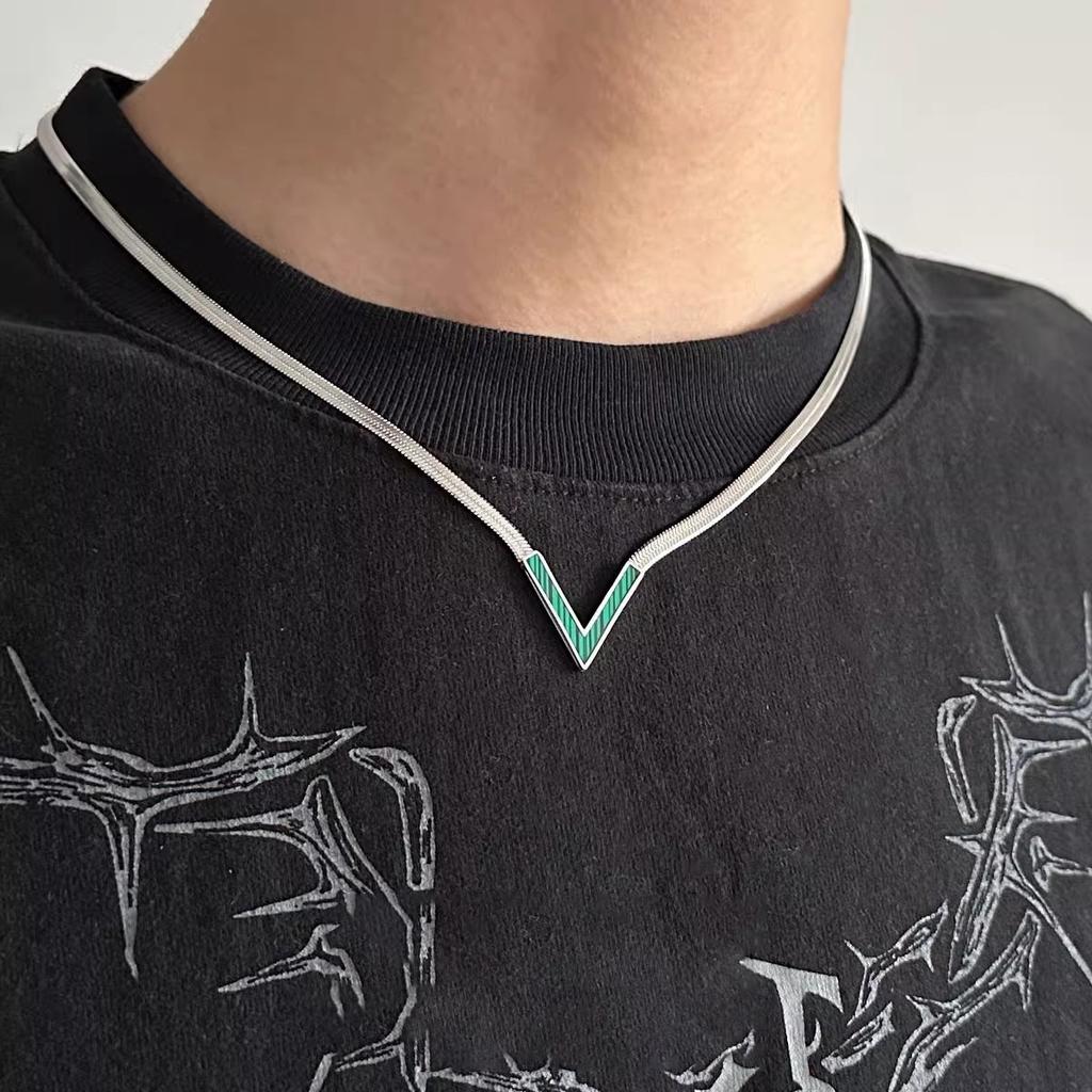 Fashion Hip-hop Style V-shaped Necklace For Women Ladies