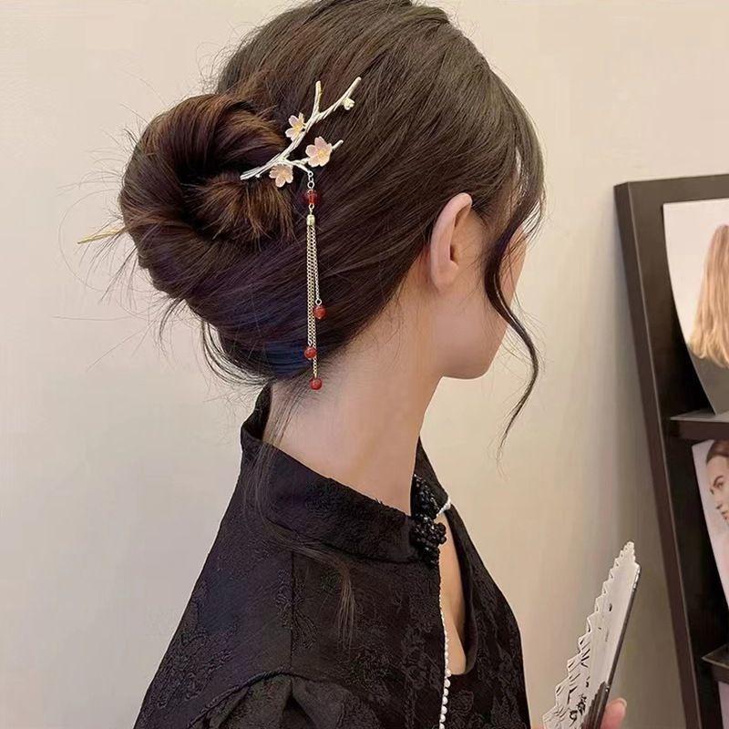 Four Seasons Chinese Tassel Hairpin: Ancient Style Hanfu with Fresh Pearl and Jiangnan Classical Cheongsam Hair Accessory