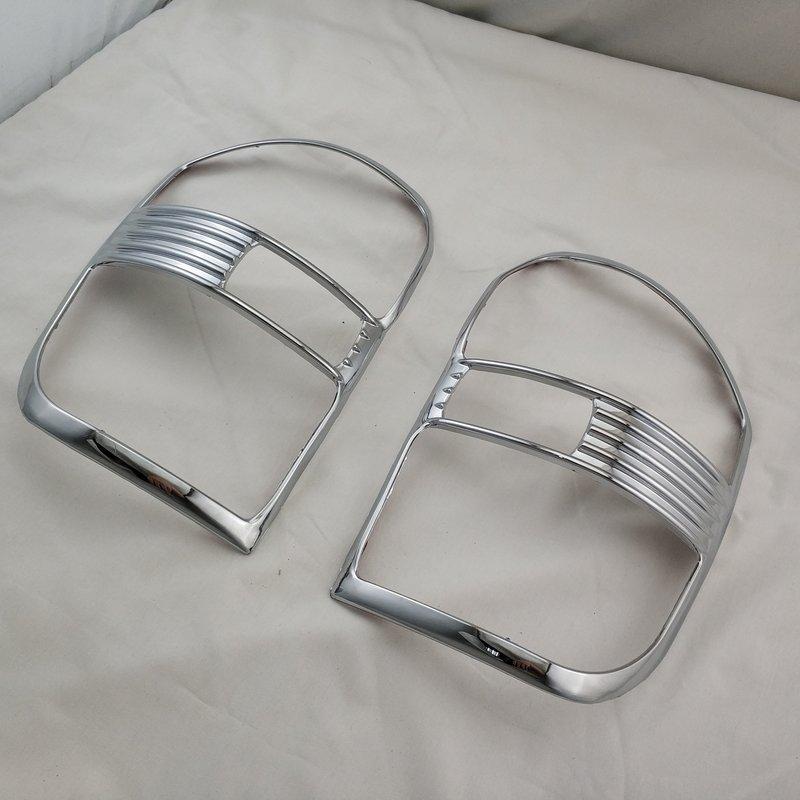 2pcs ABS Chrome Car Accessories Plated Tail Lamp Cover Trim Paste Style For Toyota RAV4 RAV 4  4WD 2001 2002 2003 2004