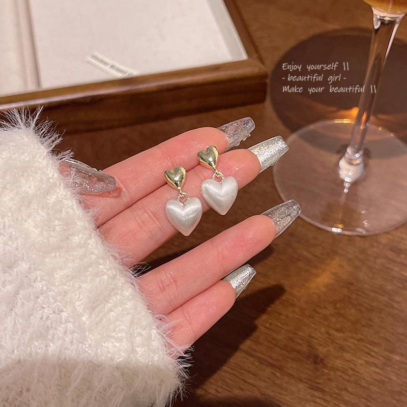 925 Silver Needle Luxury Heart Earrings for Women – Trendy, Versatile, Elegant Celebrity Style