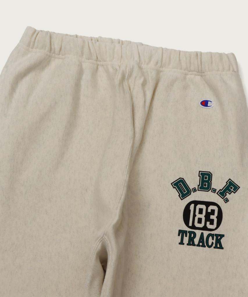 CHAMPION Reverse Weave Regular Fit Graphic Sweatpants Oatmeal