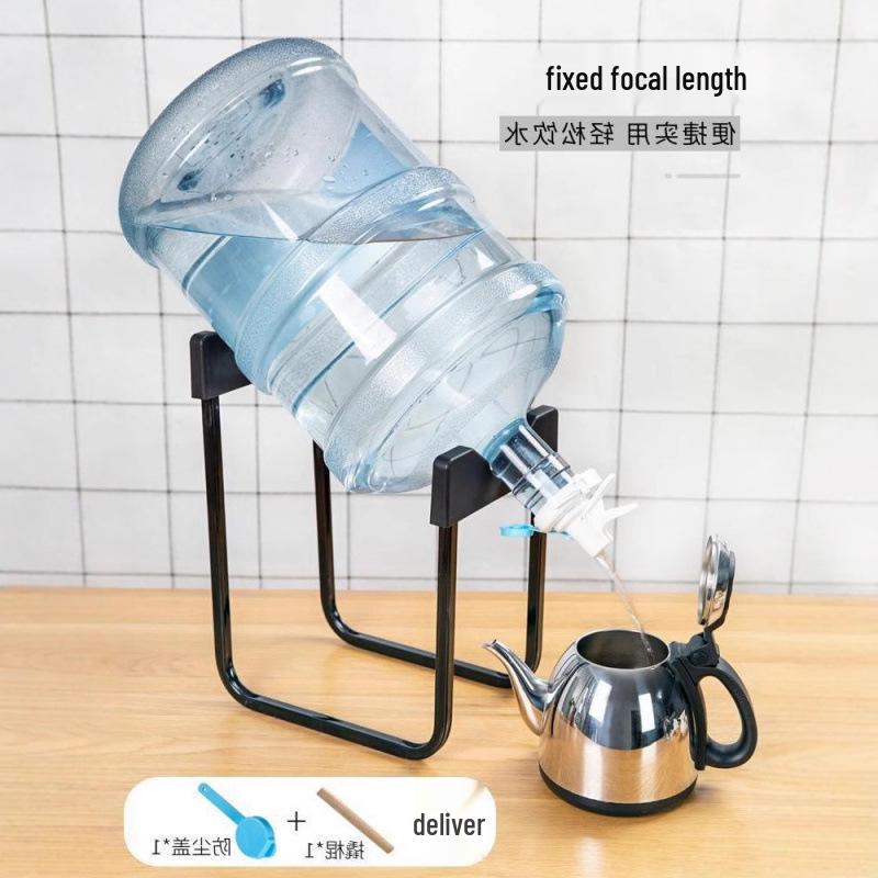 מתקן מים מינרליים פשוט לשולחן ומתלה אחסון