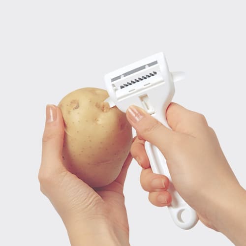 Kai Corporation KAI Peeler, Julienne Switchable Peeler, Peeler, Julienne Potato with Sprout Remover, Dishwasher Safe, KAI KITCHEN White, Made In Japan