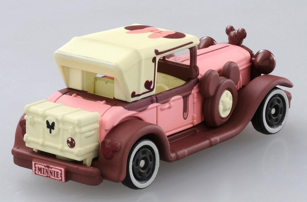 Tomica Disney Motors Dream Star Classic Minnie Mouse Valentine Edition