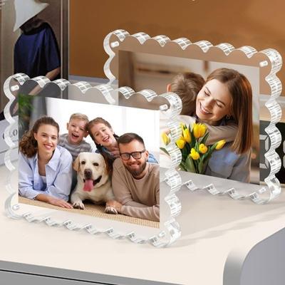 Sleek Scalloped Design Magnetic Photo Frame Transparent Freestanding Design Scalloped Glass Frames Thicken Acrylic Photo Frame