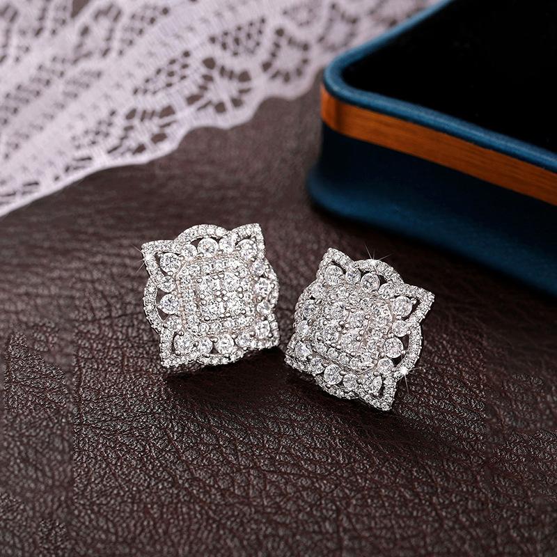 French Exquisite Earrings, Slightly Inlaid Kaleidoscope Temperament Stud Earrings For Women, Light Luxury And Versatile Foreign Style Earrings