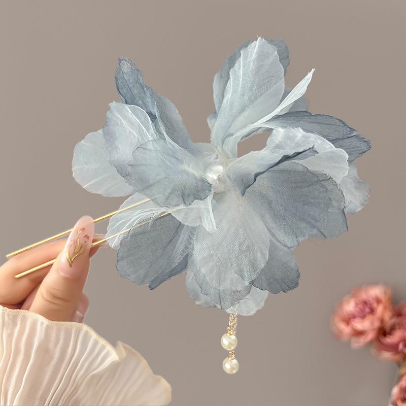 Intellectually Elegant Wind Snow Spun Flower Tassel Women's Hairpin New Chinese Style Niche Design Cheongsam Coiled Hair Hairpin
