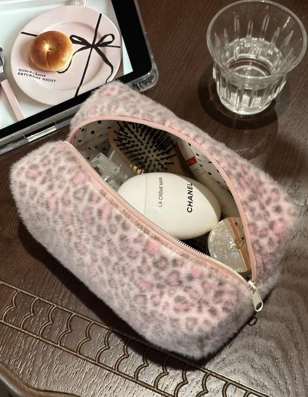 Leopard Print Women s Autumn/Winter Handheld Makeup Bag