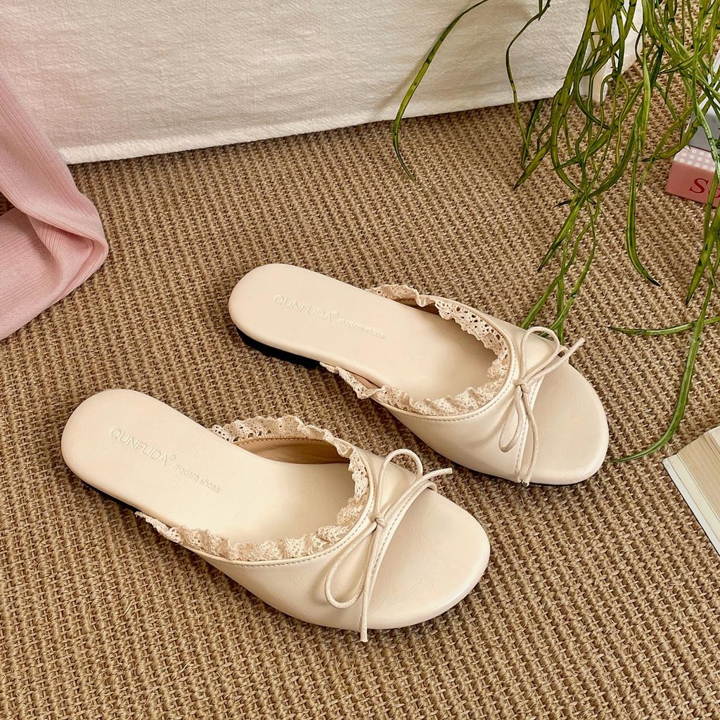Fairy Wind Non-slip Flat-bottomed One-word Slippers for Summer Wear with Skirts and Cool Slippers